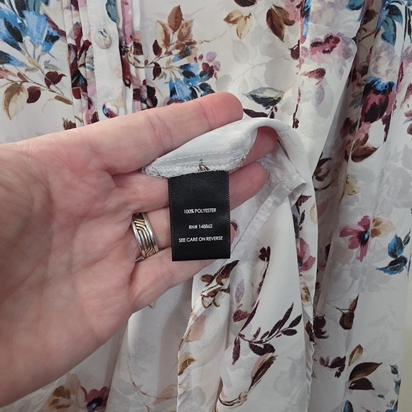 Torrid 1 1X 14/16 Floral White Georgette Pintuck Long Sleeve Tunic Top Blouse - Picture 11 of 11